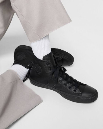 Chuck Taylor All Star Leather